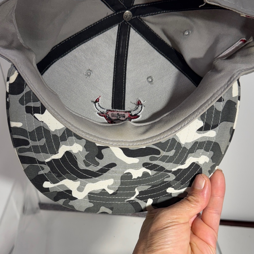 Mitchell & Ness Gray and Camouflage Snapback Hat - Picture 8 of 8